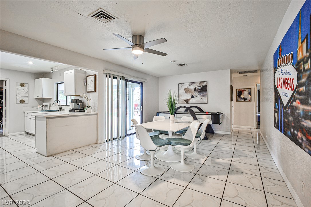 1505 Hialeah Drive Property Photo 6
