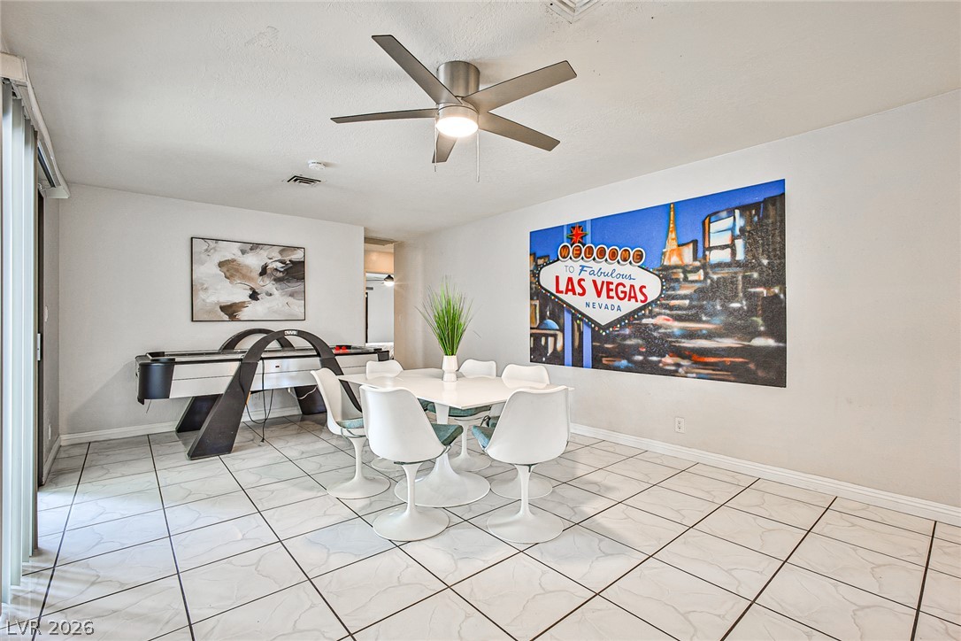 1505 Hialeah Drive Property Photo 10