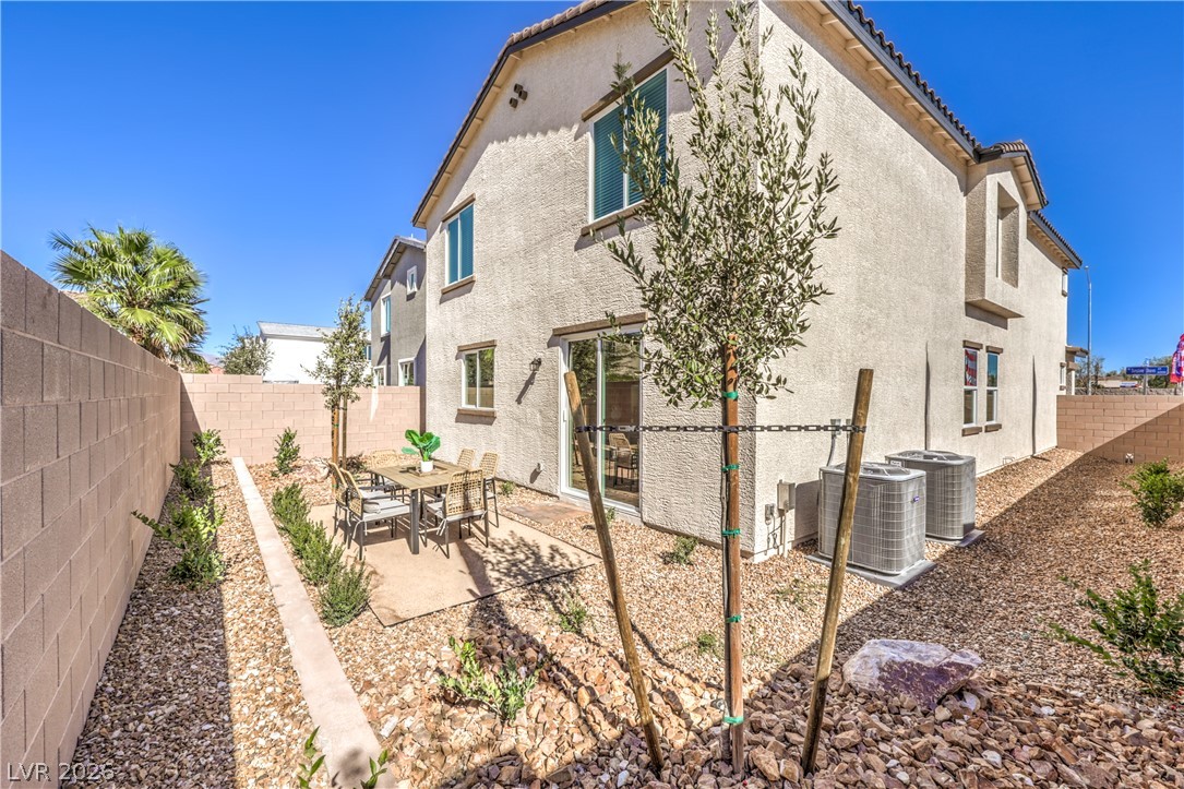 6016 Bamboo Breeze Way Property Photo 47