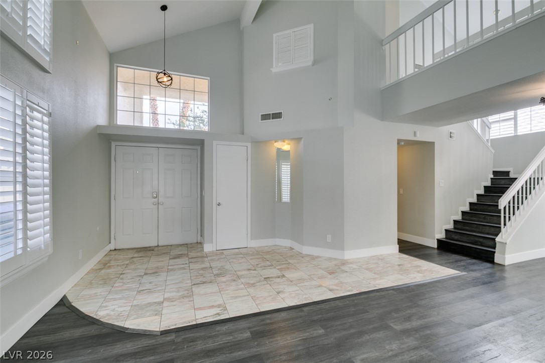 2449 Sage Pointe Circle Property Photo 9