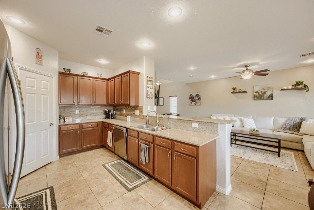 6132 Riverbelle Street Property Photo 4