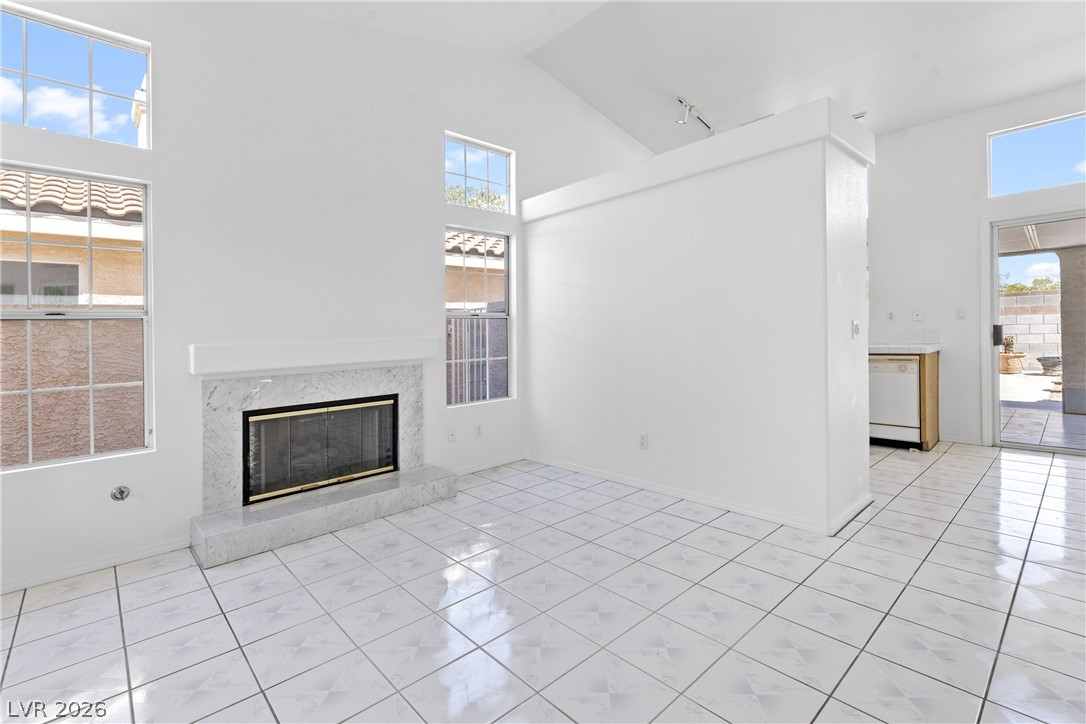 2460 Via De Milano Property Photo 4