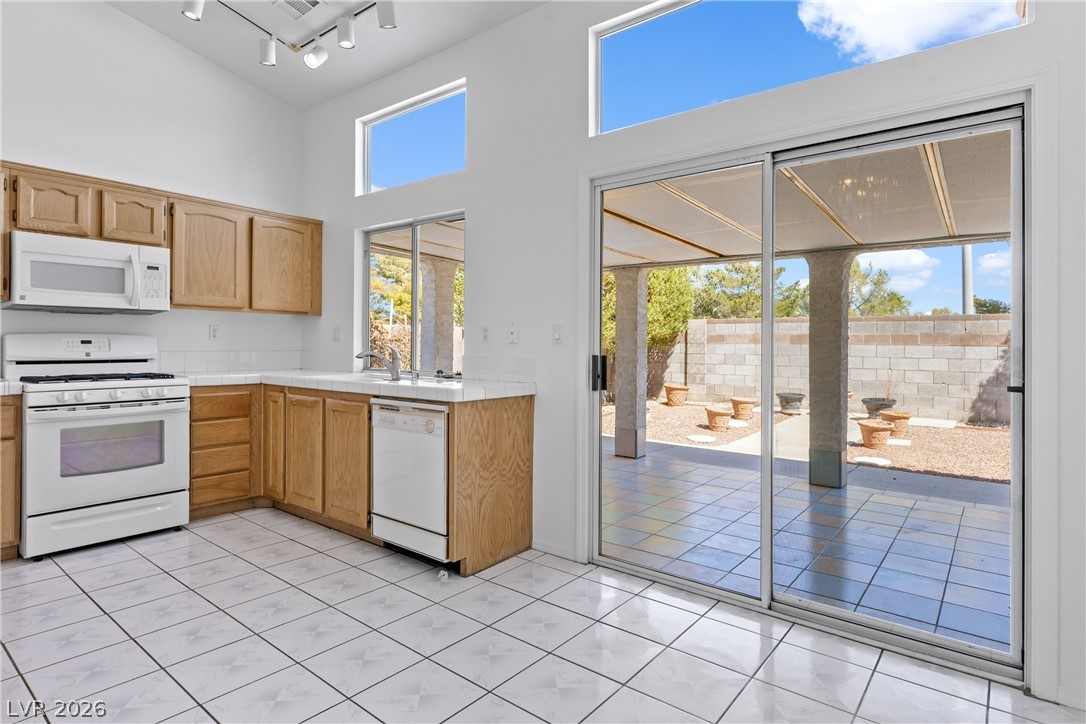 2460 Via De Milano Property Photo 6