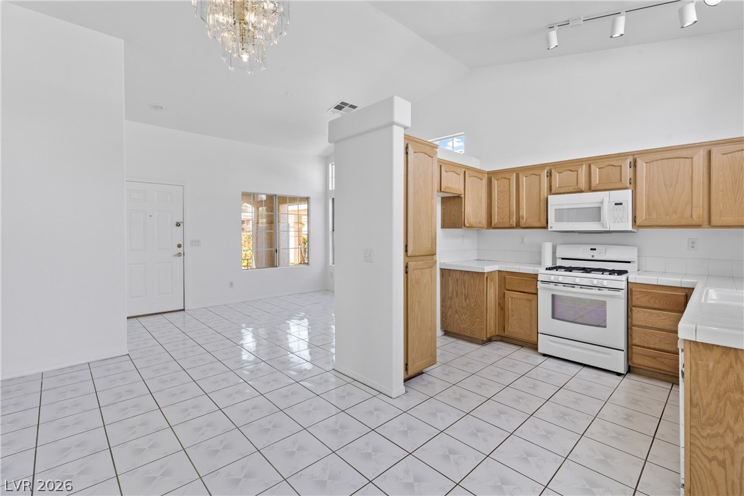 2460 Via De Milano Property Photo 7