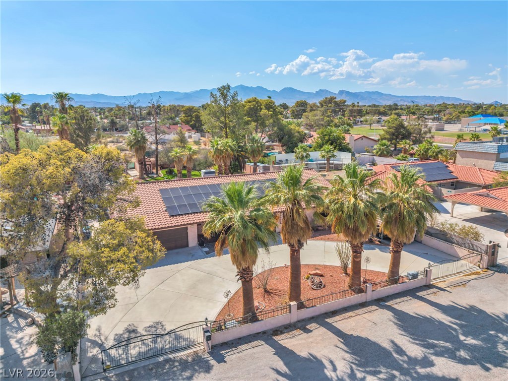 2935 South Torrey Pines Drive Property Photo 3