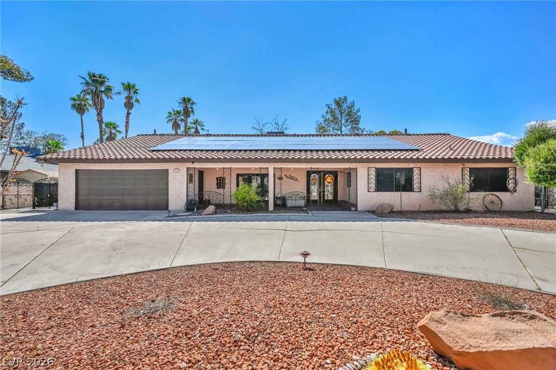 2935 South Torrey Pines Drive Property Photo 4