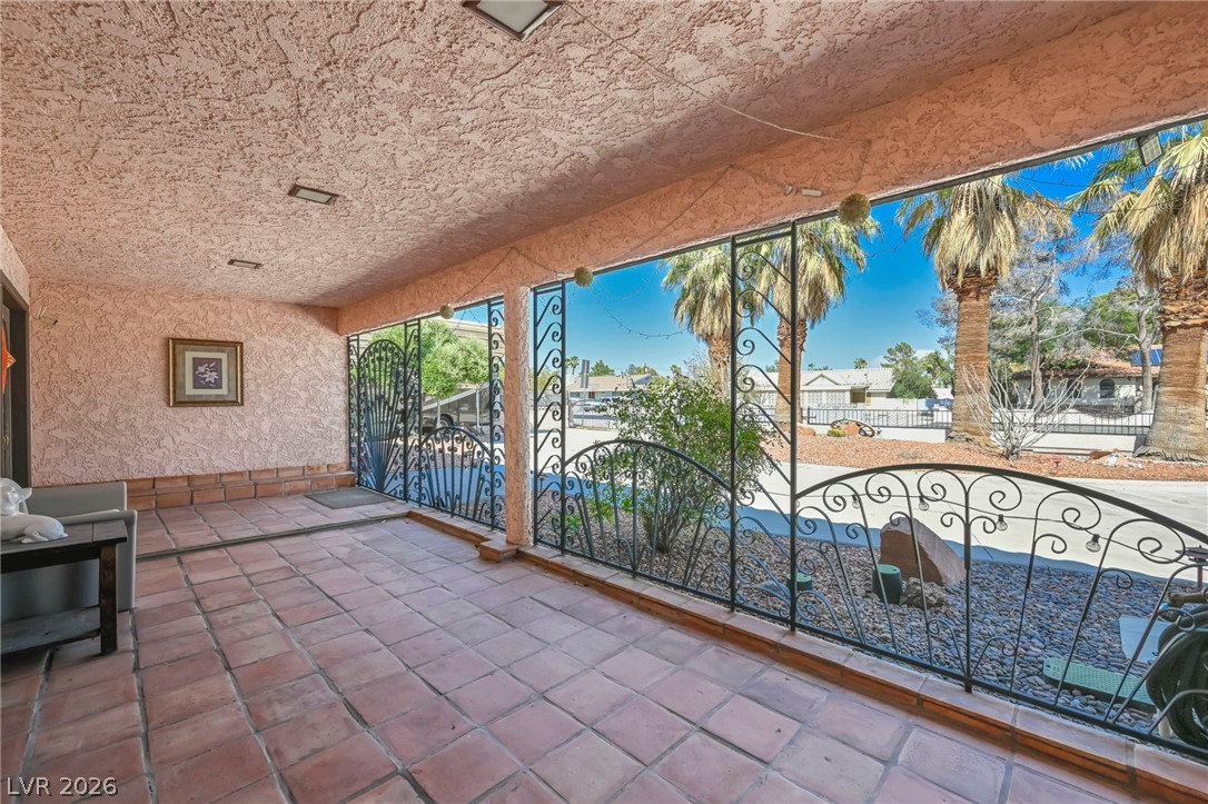 2935 South Torrey Pines Drive Property Photo 5