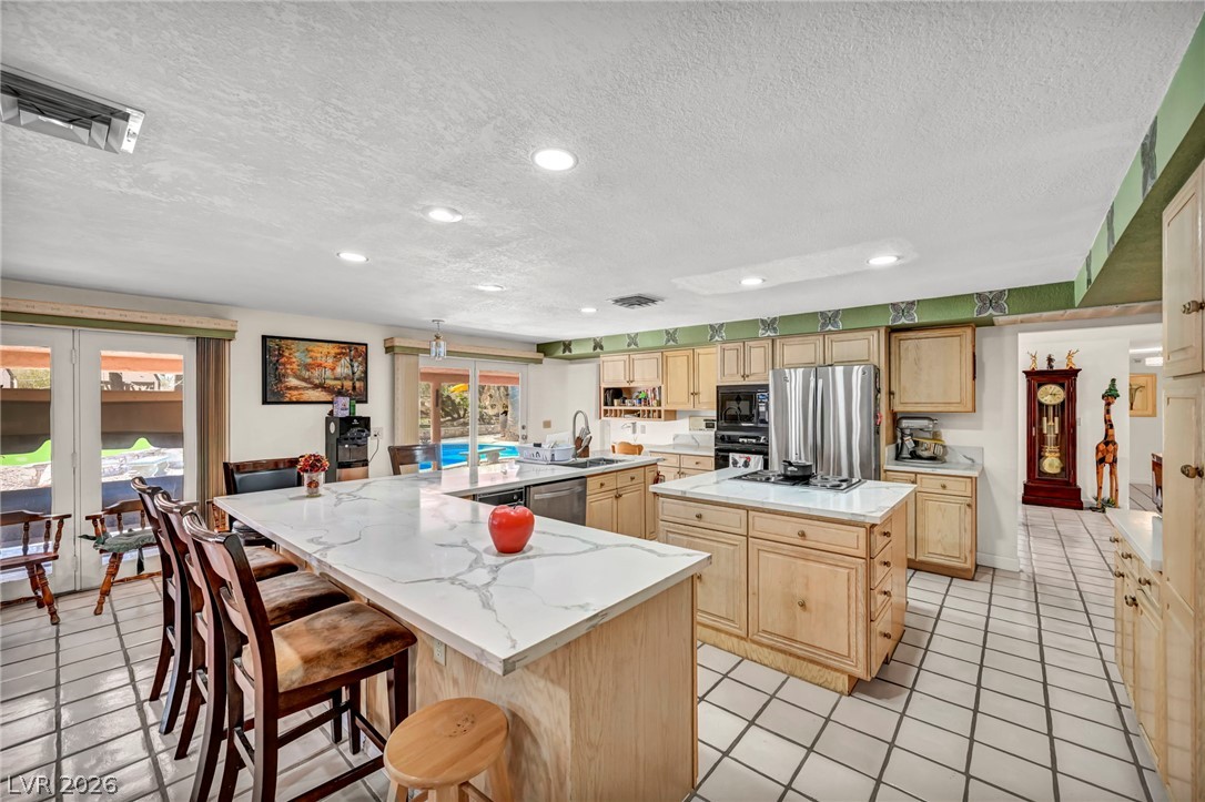 2935 South Torrey Pines Drive Property Photo 10