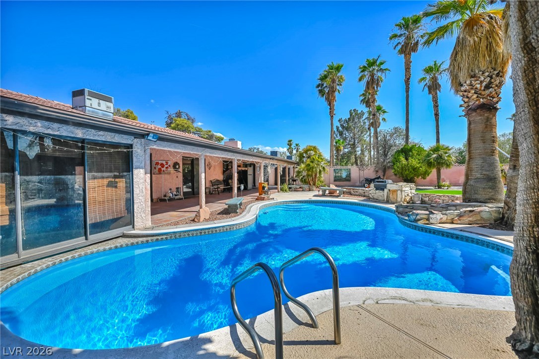 2935 South Torrey Pines Drive Property Photo 13