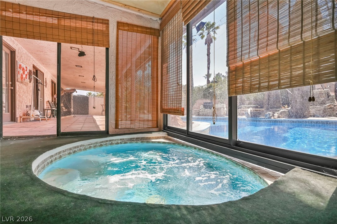 2935 South Torrey Pines Drive Property Photo 16