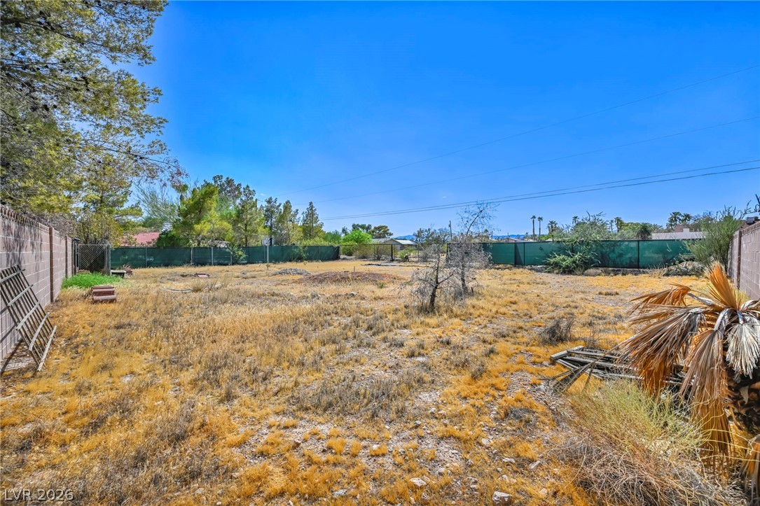 2935 South Torrey Pines Drive Property Photo 23