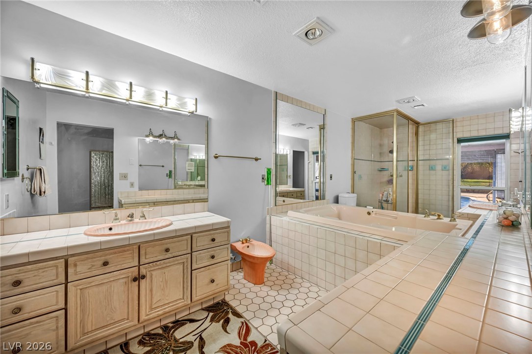 2935 South Torrey Pines Drive Property Photo 37