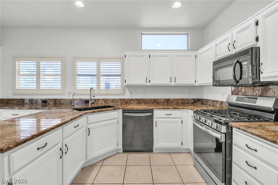 5412 Blue Horizon Court Property Photo 3