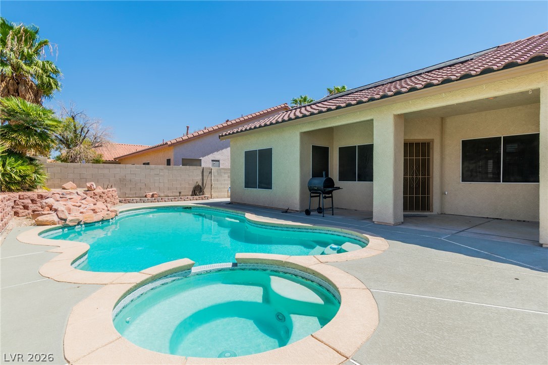 5412 Blue Horizon Court Property Photo 4
