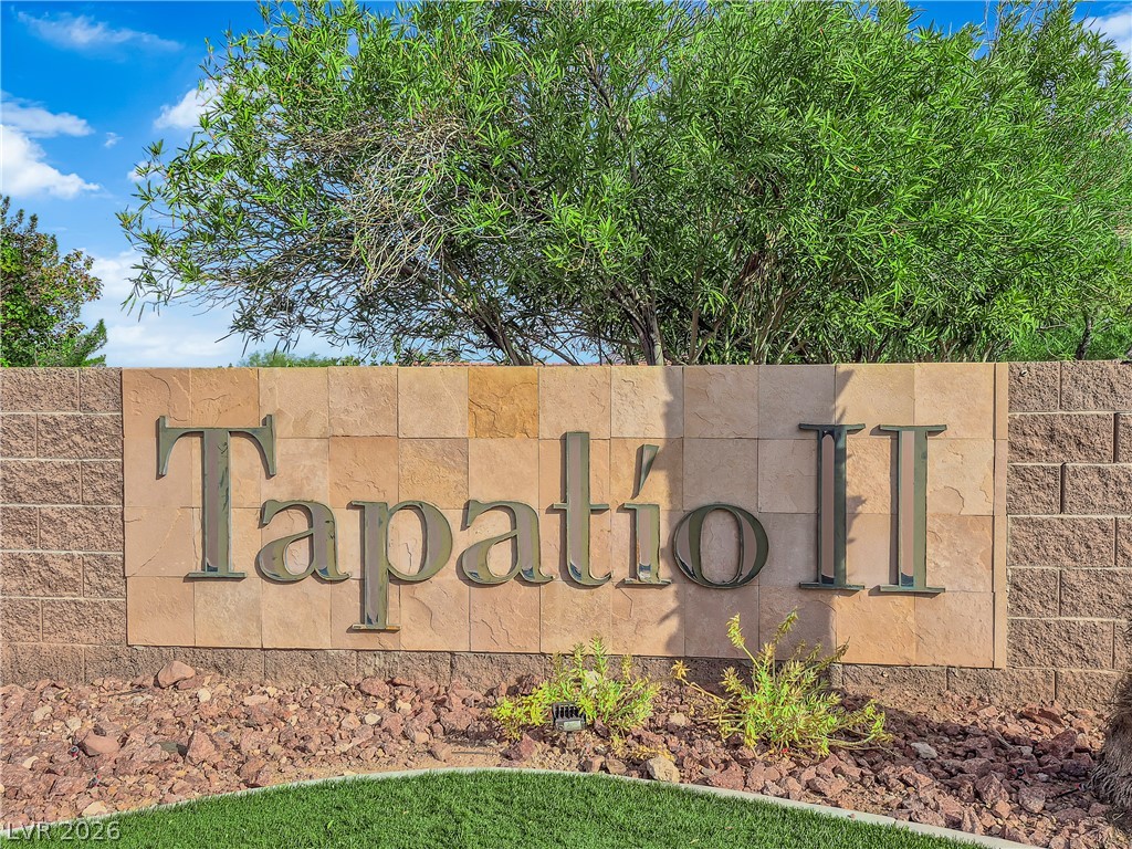 377 Rosado Springs Street Property Photo 27