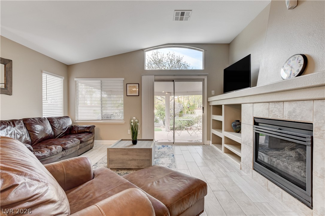 2807925 Property Photo 13