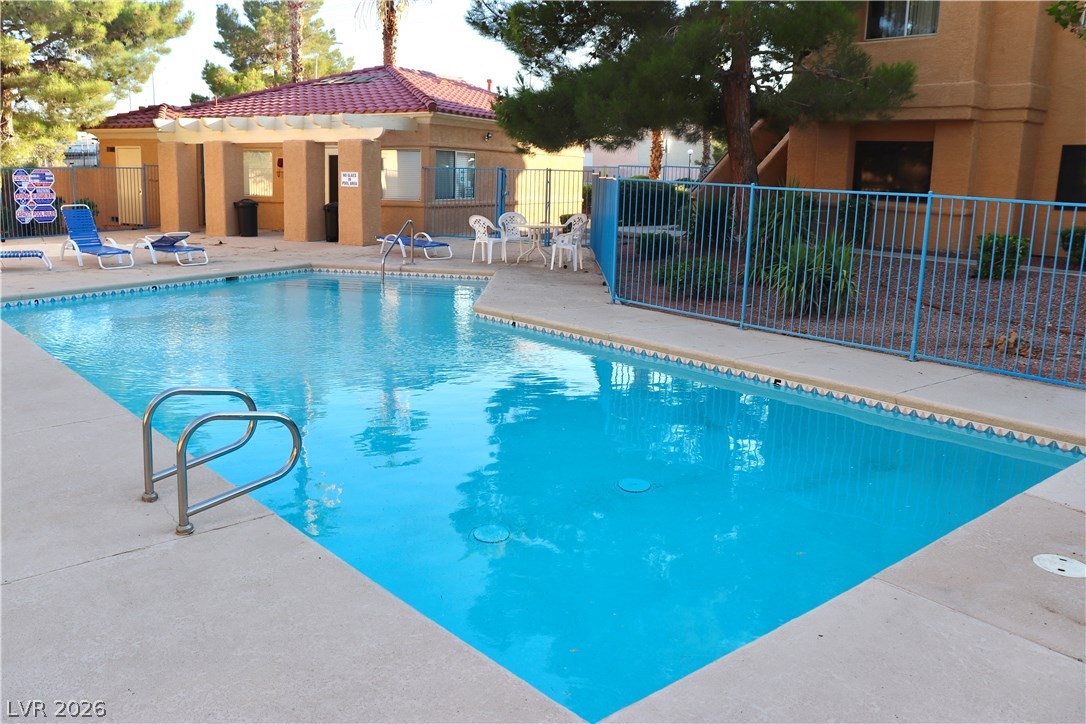 2807926 Property Photo 13