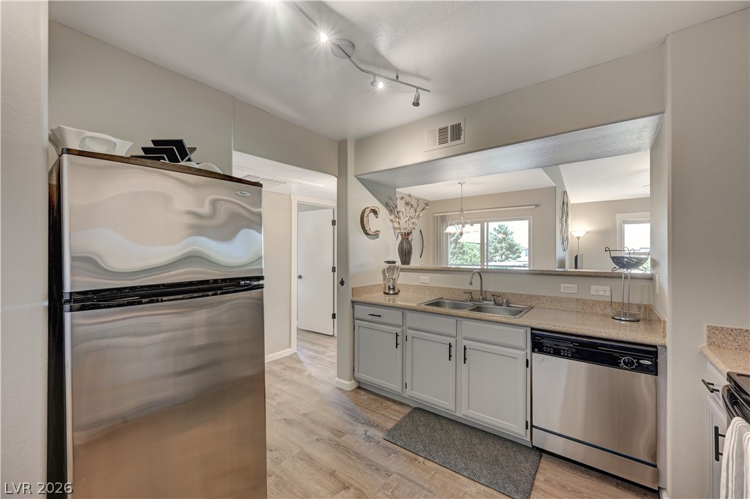 2807932 Property Photo 9