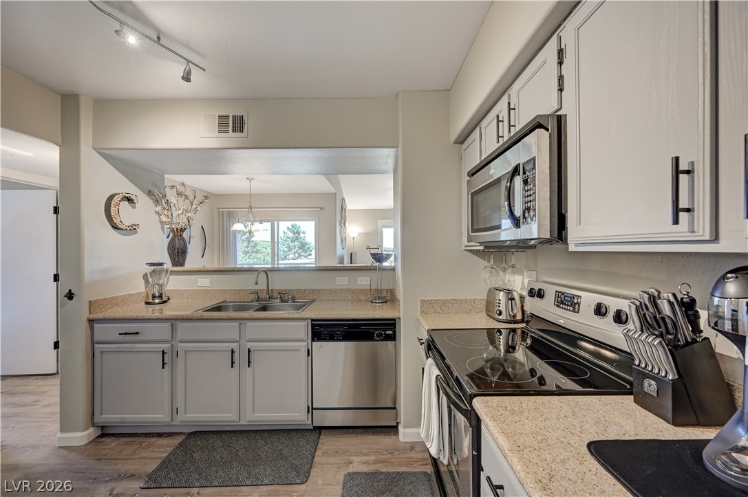 2807932 Property Photo 10