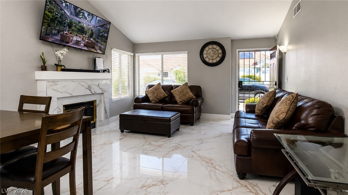 1687 Bent Arrow Drive Property Photo 4