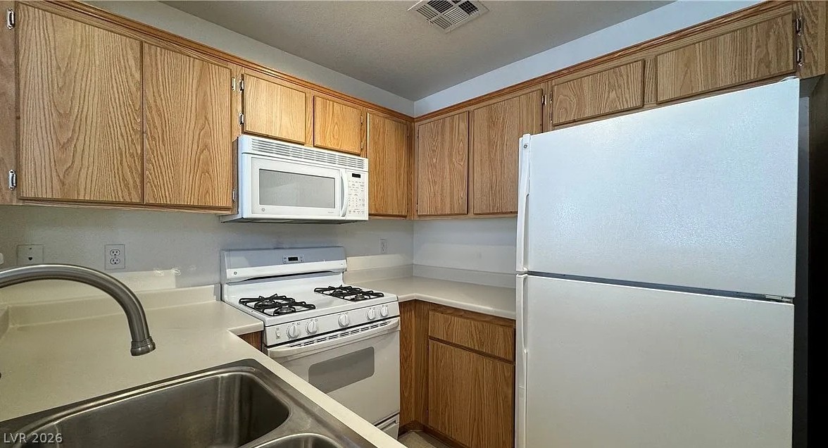 9588 Belle Rich Street Property Photo 7