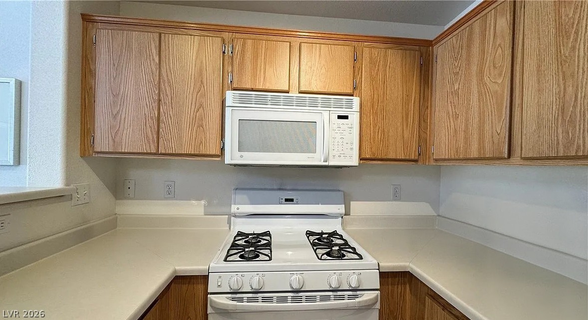 9588 Belle Rich Street Property Photo 8