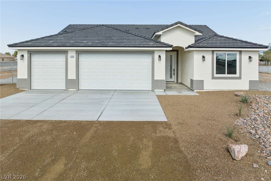 1520 East Cavalry Street Property Photo 1
