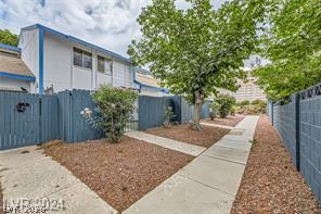 4232 Kona Coast Way Property Photo 11