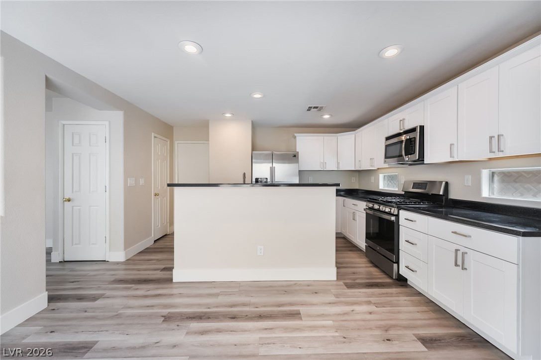 5965 Blackberry Field Avenue Property Photo 10
