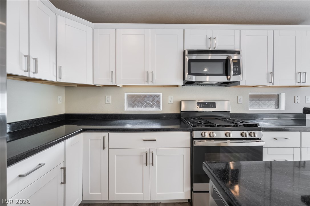 5965 Blackberry Field Avenue Property Photo 13