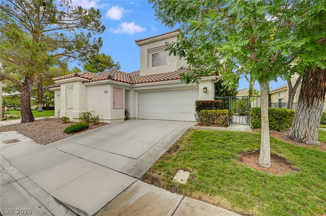 9240 Pitching Wedge Drive Property Photo 3