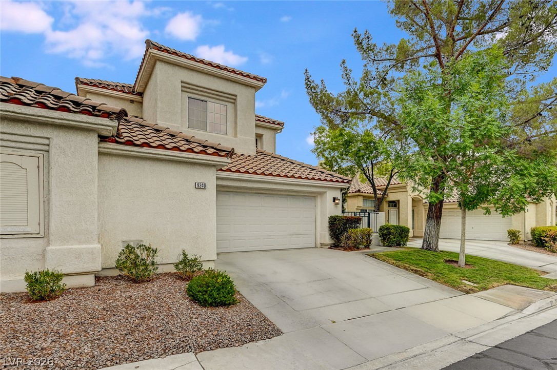 9240 Pitching Wedge Drive Property Photo 5