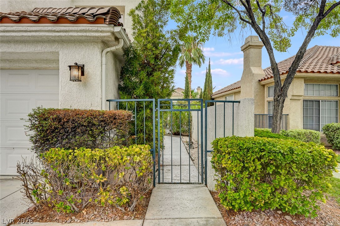 9240 Pitching Wedge Drive Property Photo 6
