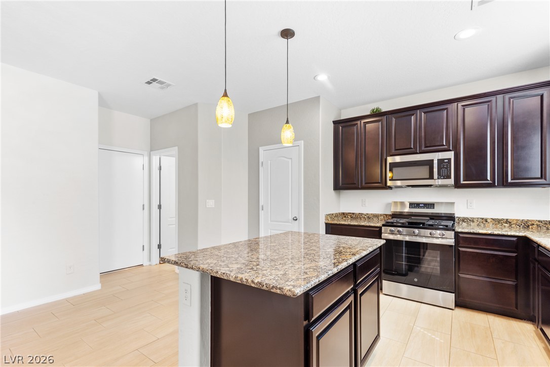7226 Puddle Duck Street Property Photo 12