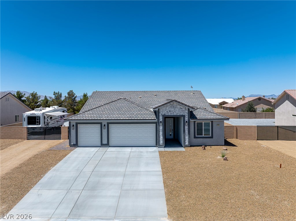 6930 Sandpebble Street Property Photo 4