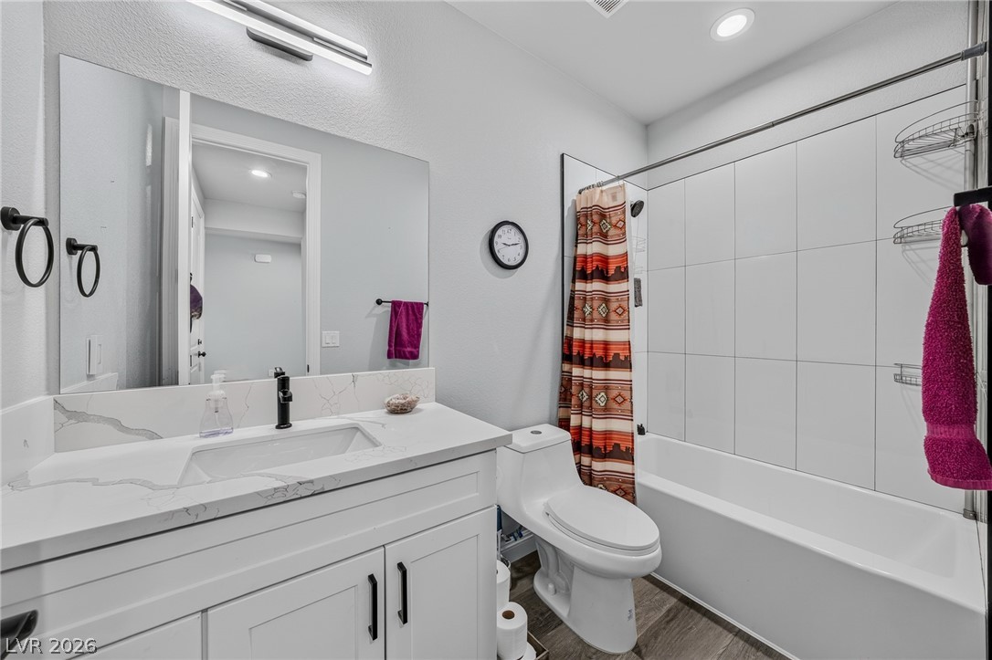 6930 Sandpebble Street Property Photo 7