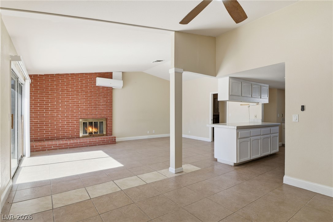6825 West Oakey Boulevard Property Photo 12