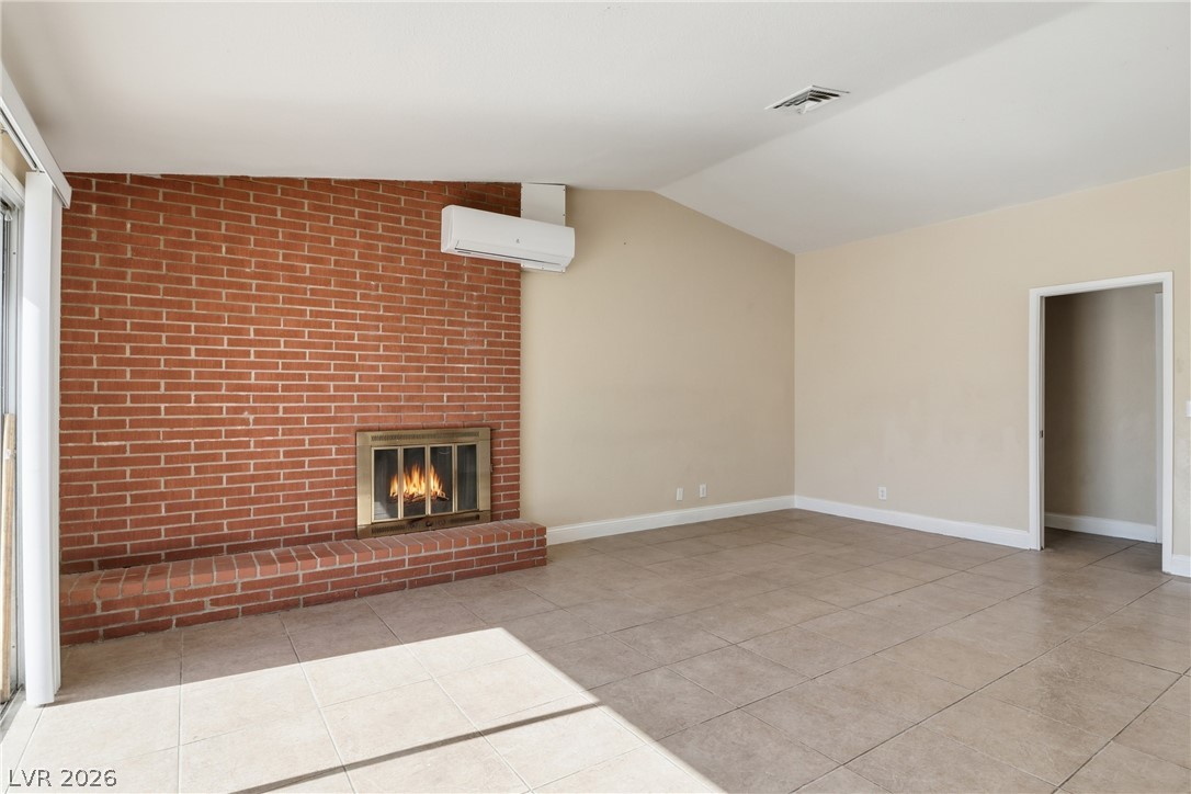 6825 West Oakey Boulevard Property Photo 14