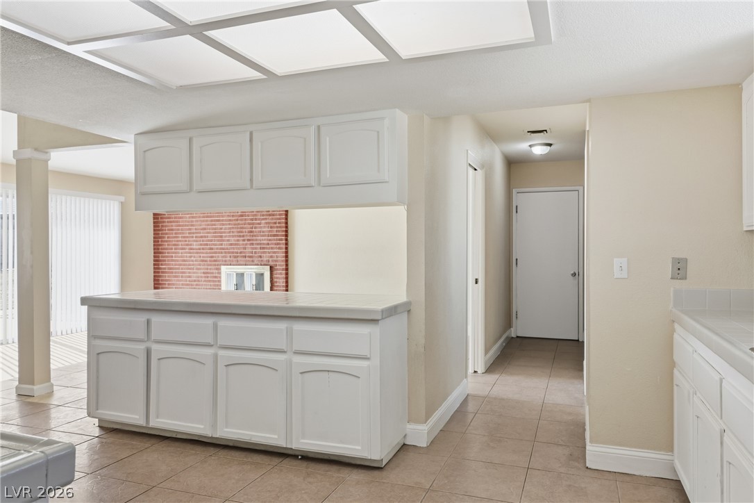 6825 West Oakey Boulevard Property Photo 19