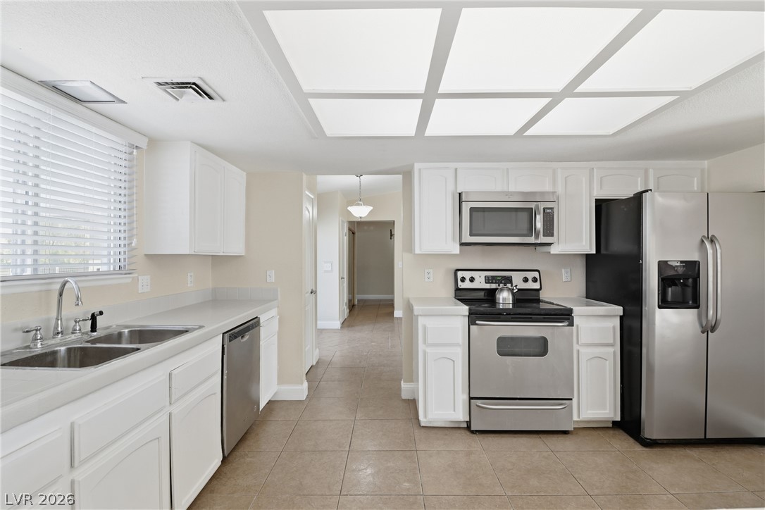 6825 West Oakey Boulevard Property Photo 24