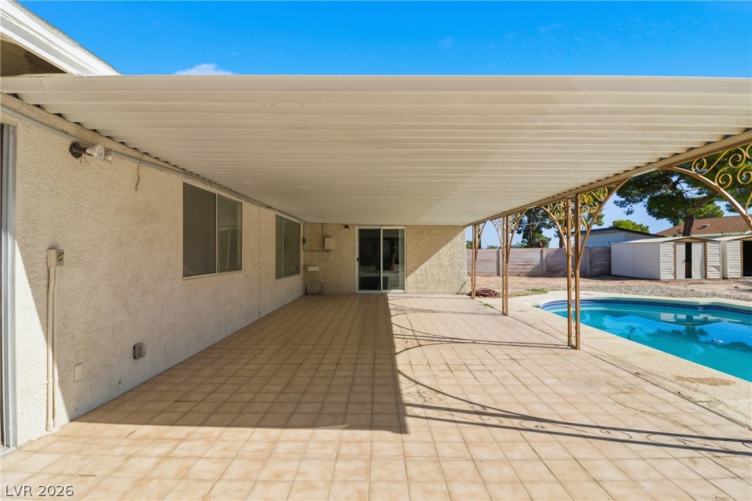 6825 West Oakey Boulevard Property Photo 41