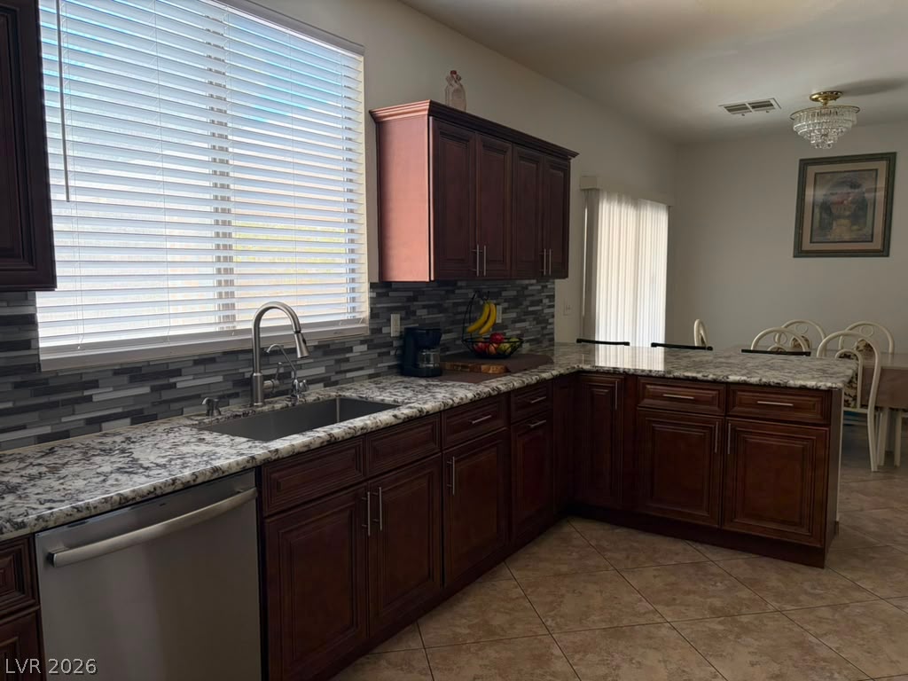 5933 Spinnaker Point Avenue Property Photo 6