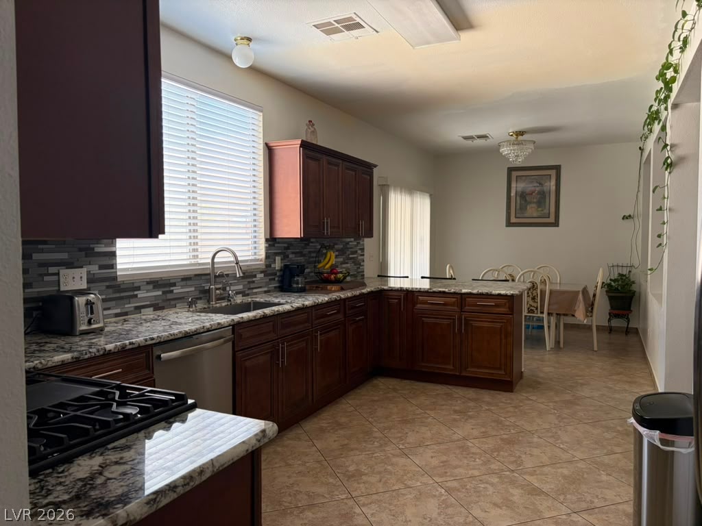 5933 Spinnaker Point Avenue Property Photo 8