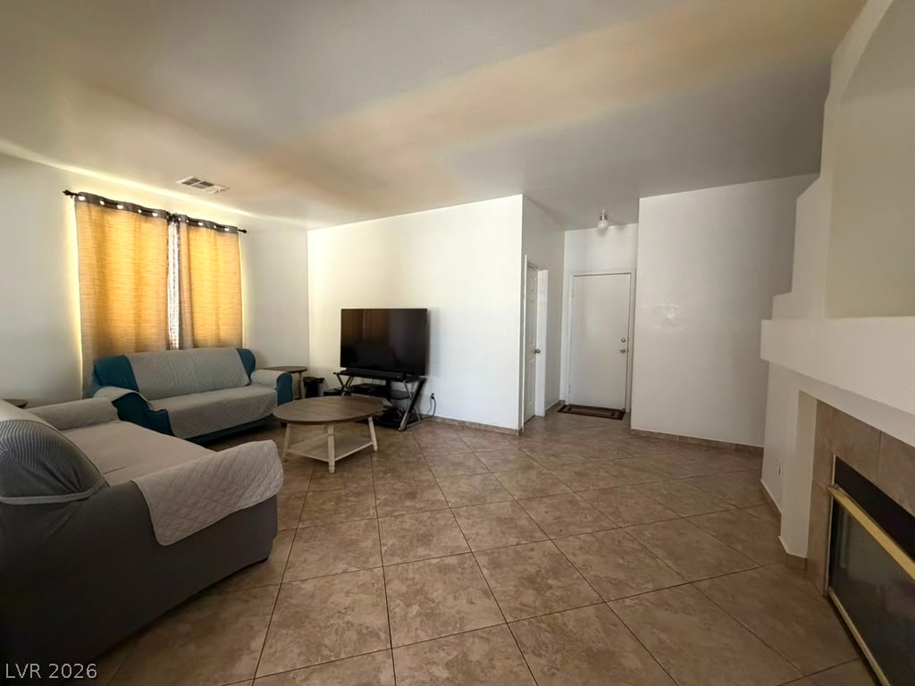 5933 Spinnaker Point Avenue Property Photo 15