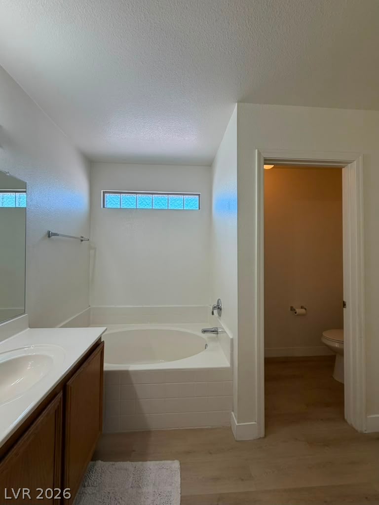 5933 Spinnaker Point Avenue Property Photo 16