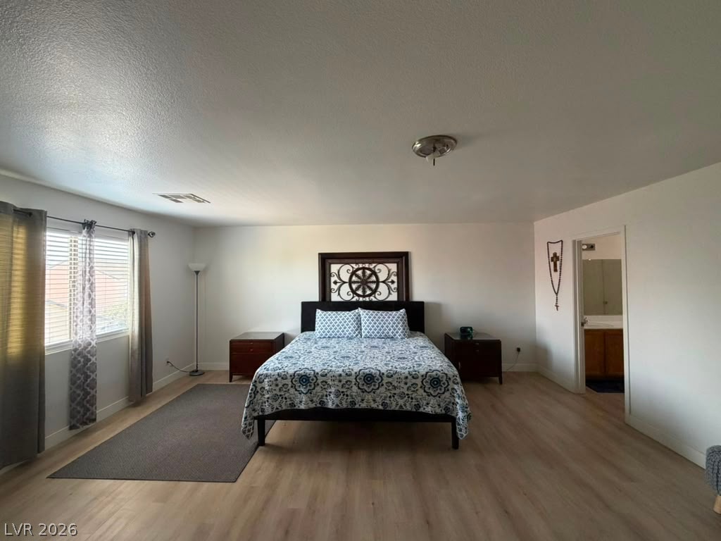 5933 Spinnaker Point Avenue Property Photo 20