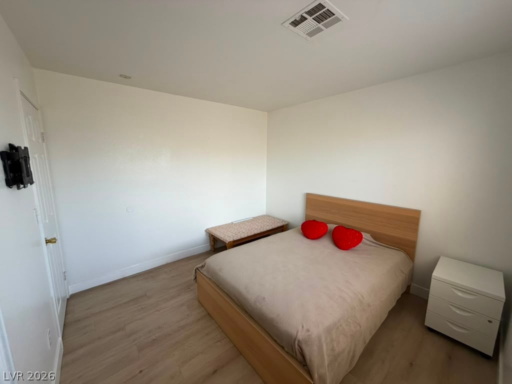 5933 Spinnaker Point Avenue Property Photo 26