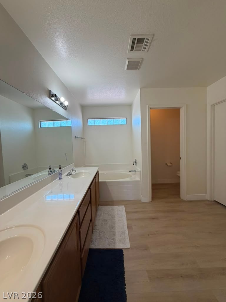 5933 Spinnaker Point Avenue Property Photo 33