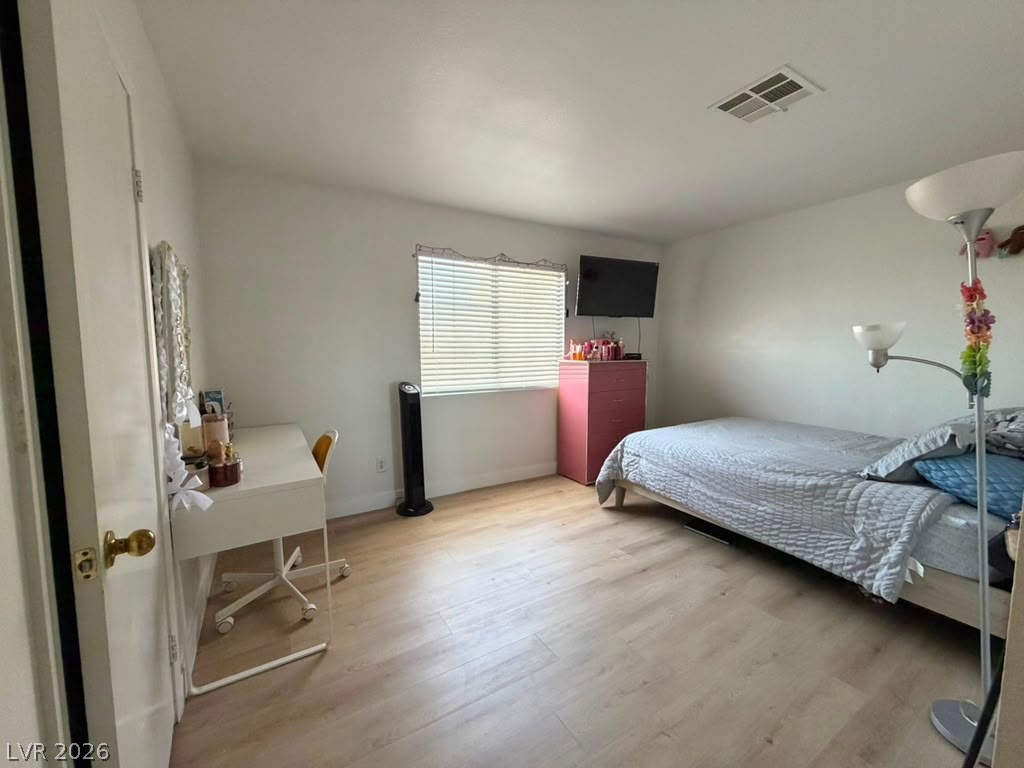 5933 Spinnaker Point Avenue Property Photo 34