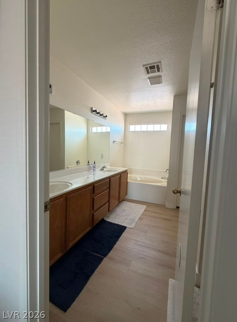 5933 Spinnaker Point Avenue Property Photo 48
